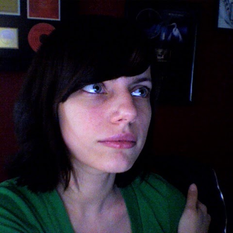 Elizabeth Lutz Photo 26