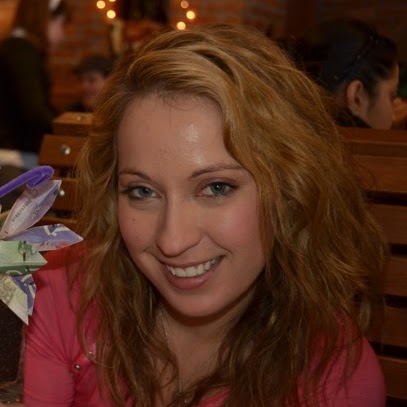 Shannon Thomson Photo 27