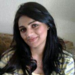 Saleha Khalid Photo 14