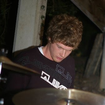 Mike Thom Photo 27