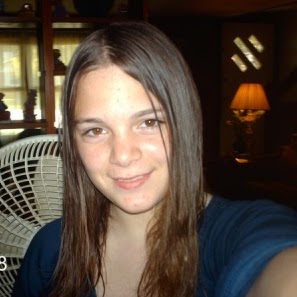 Julie Schmidt Photo 15
