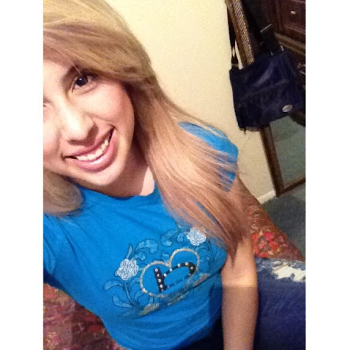 Maria Colunga Photo 12