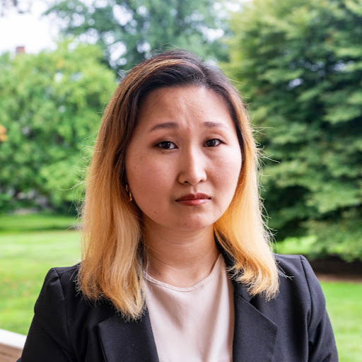 Elizabeth Kim Photo 25