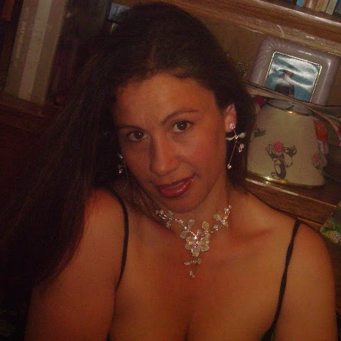 Lina Sanchez Photo 9