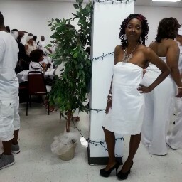 Andrea Lewis Photo 49