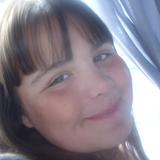 Laura Babey Photo 5