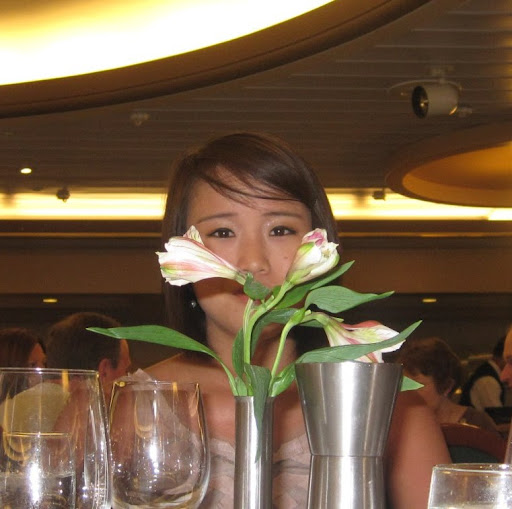 April Lee Photo 27