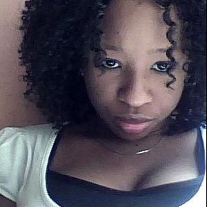 Oumou Fofana Photo 4
