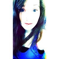 Nicole Hannigan Photo 8
