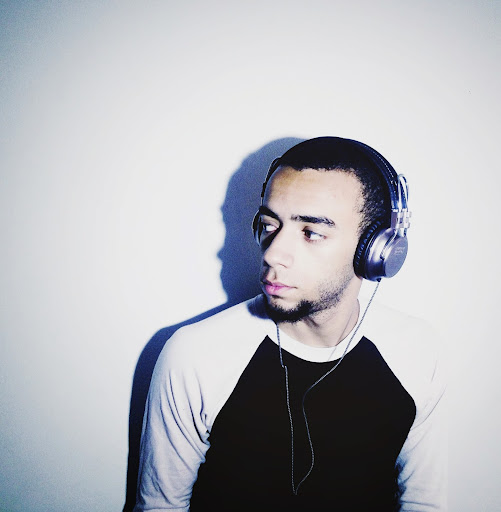 Eli Andrews Photo 12