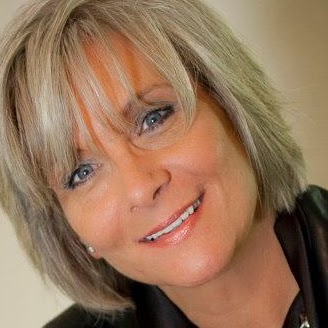 Rhonda Robinson Photo 17