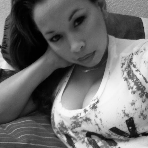 Annette Garcia Photo 32