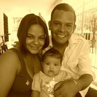 Laura Pomares Photo 7