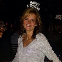 Kelly Swanson Photo 19
