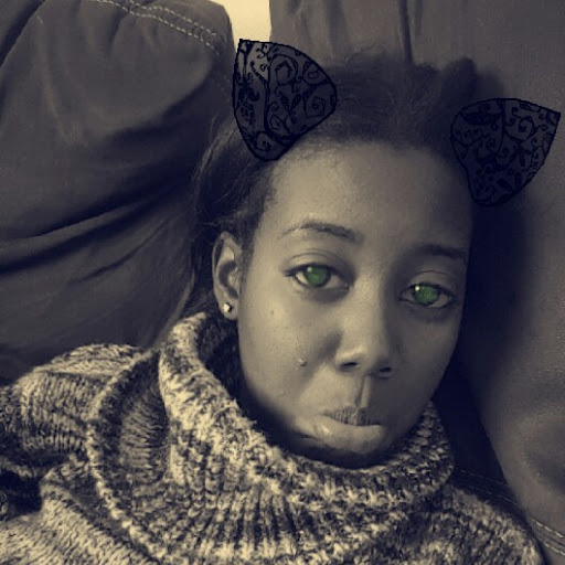 Pascale Louis Photo 18