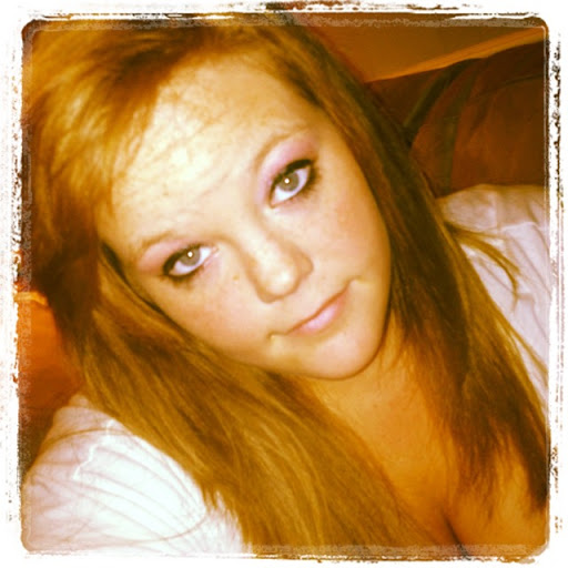 Emily Ivey Photo 22