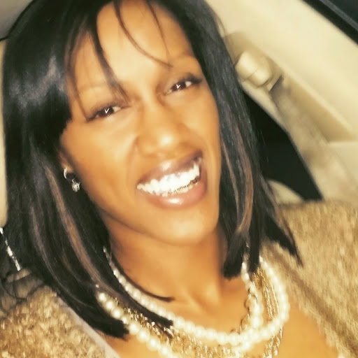 Amber Rollins Photo 18