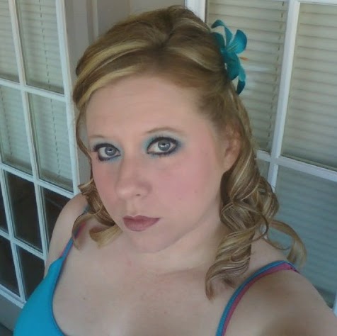 Jessica Groves Photo 38
