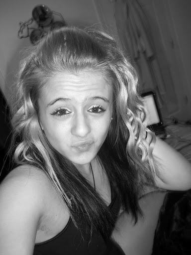 Staci Moore Photo 14