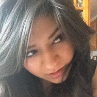 Elizabeth Martinez Photo 22