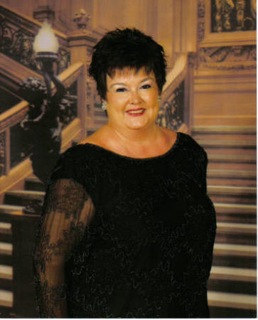 Connie Abram Photo 7