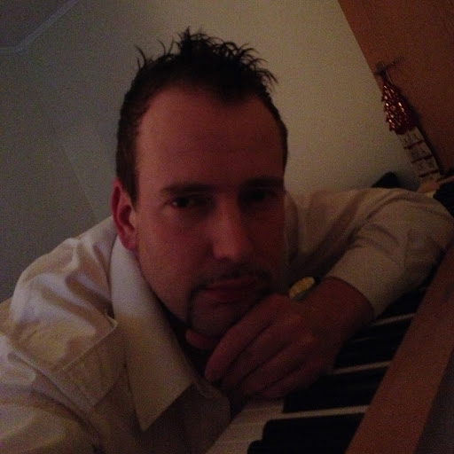 Daniel Preuss Photo 11