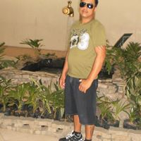 Larry Guzman Photo 26