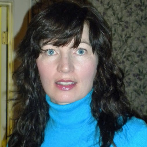 Valerie Wallace Photo 37