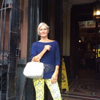 Anne Larkin Photo 35