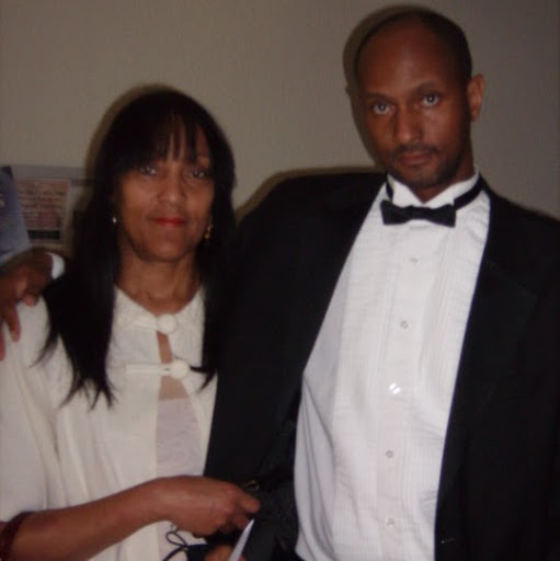 Debra Lewis Photo 18