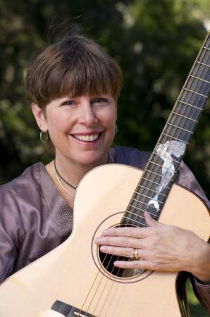 Lisa Short Photo 19