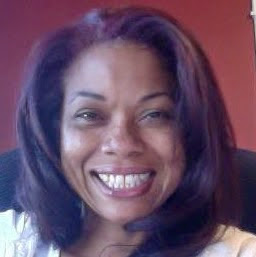 Robyn Calvin Photo 18