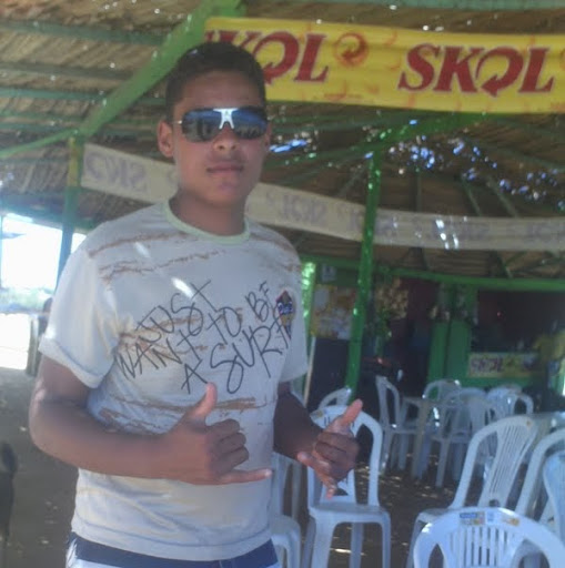 Leon Dias Photo 7
