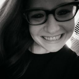 Samantha Schmitt Photo 7