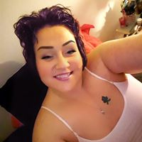 Elizabeth Halverson Photo 31