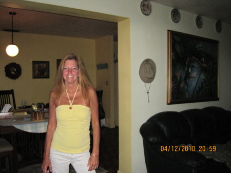 Lisa Burke Photo 30