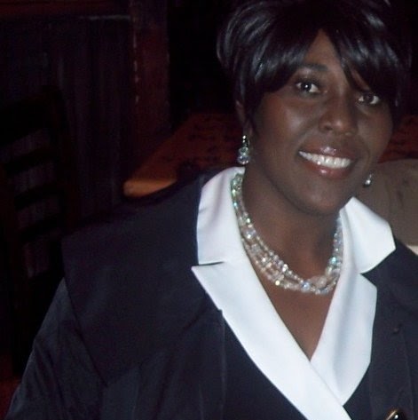 Terri Andrews Photo 26