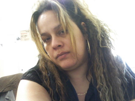 Lisa Hernandez Photo 17