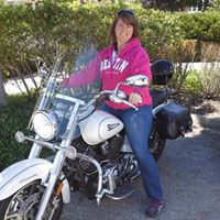 Cindy Schneider Photo 33