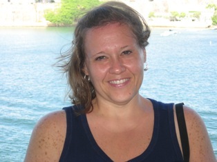 Emily Clark Photo 16