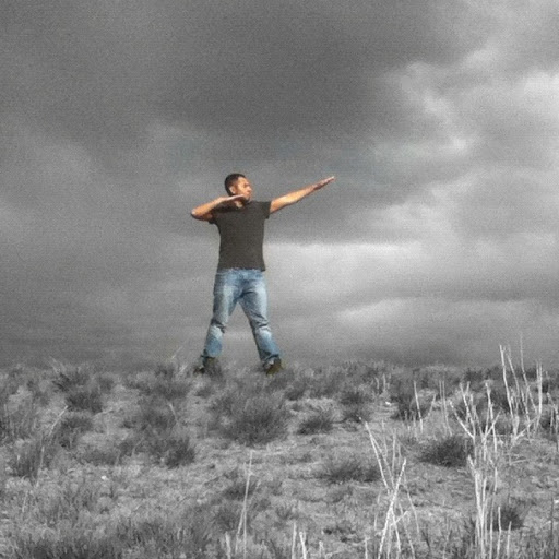Cesar Gomez Photo 22