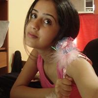 Simi Ahuja Photo 8