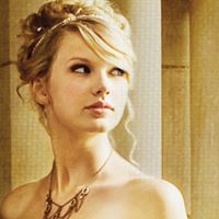 Laura Swift Photo 38