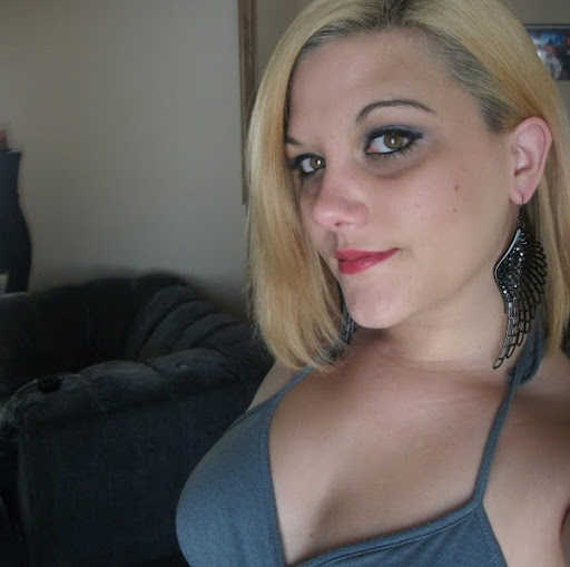 Kristin Holland Photo 42