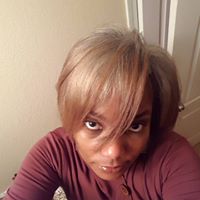 Angela Hull Photo 19