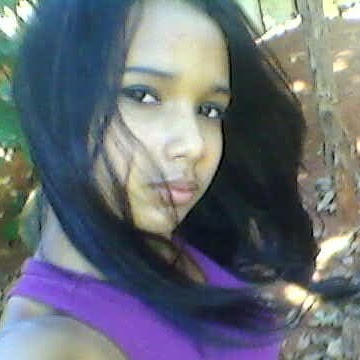 Wendy Medeiros Photo 13