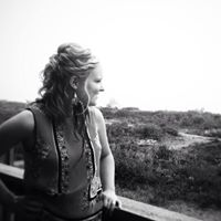 Julie Bronson Photo 18