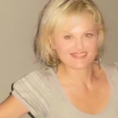 Jennifer Orr Photo 22