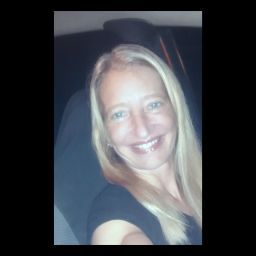 Arlene Thompson Photo 33