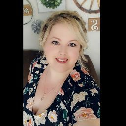 Kelly Allison Photo 25